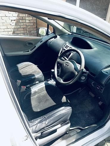 сокулук авто: Toyota Vitz: 2006 г., 1.3 л, Автомат, Бензин, Хетчбек — 4
