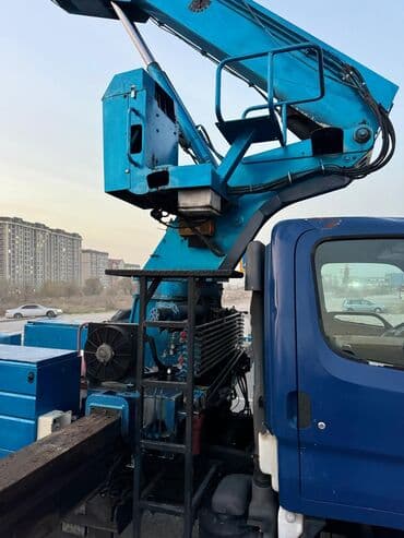 винтовой домкрат: Автовышка, Hyundai, 2010 г., 28 м — 16