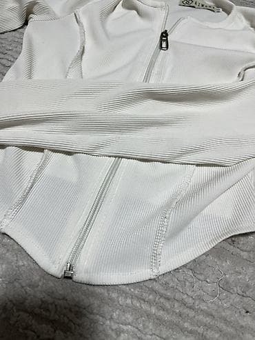 samsung 70: Белая укороченная кофта/топ на молнии Aiwory, размер S. - Материал — 5