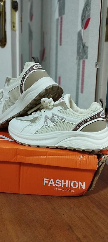 продаю красовки: Кроссовки, 36, Fashion, Новый, цвет - Бежевый, Самовывоз — 1