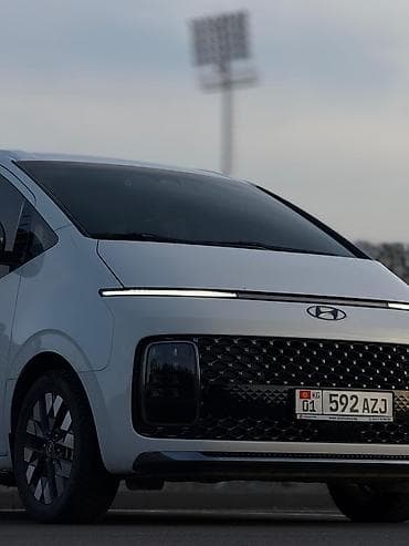 hundai: Hyundai Staria: 2021 г., 2.5 л, Автомат, Газ, Минивэн — 4
