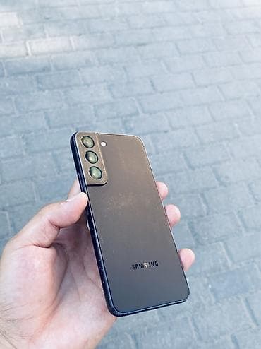 Техника и электроника: Samsung Galaxy S22, Б/у, 256 ГБ, цвет - Черный, 1 SIM — 1