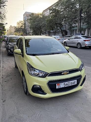 Chevrolet Spark: 2017 г., 1 л, Вариатор, Бензин, Хэтчбэк — 2