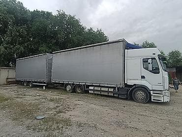 стойки прицепа: Тягач, Renault, 2011 г., Тентованный — 2