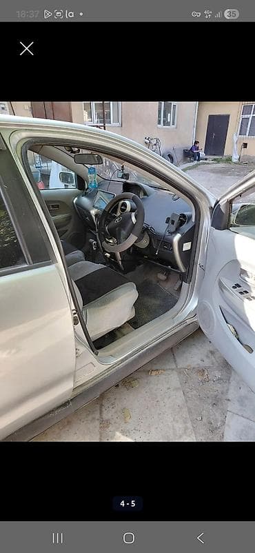 машина ист: Toyota Ist: 2002 г., 1.3 л, Автомат, Бензин, Хэтчбэк — 3
