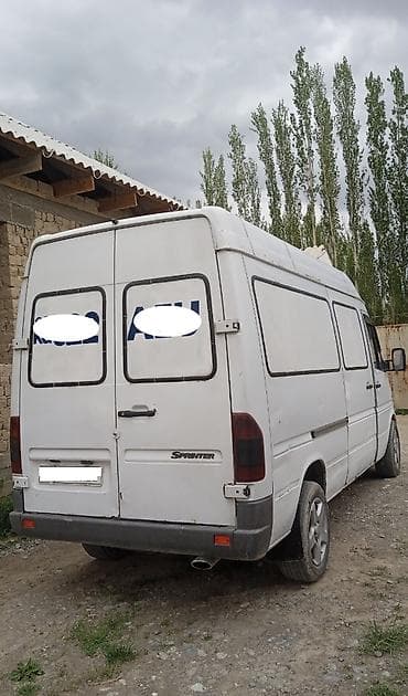 жорго мото: Жеңил жүк ташуучу унаа, Mercedes-Benz, Стандарт, 3 т, Колдонулган — 1