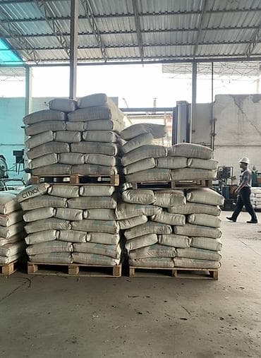 Цемент в мешках на поддонах - Тип: портландцемент в промышленной