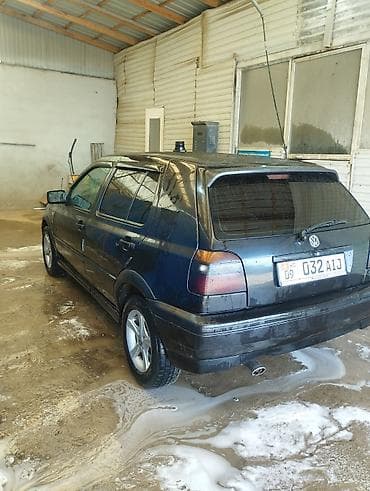 Продажа авто: Volkswagen Golf: 1994 г., 1.8 л, Механика, Бензин, Хэтчбэк — 5