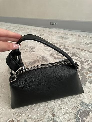 зажигалки zippo: Сумка Polène – компактная модель в черном цвете из натуральной — 4