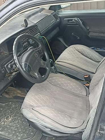 new beetle: Volkswagen Golf Variant: 1995 г., 1.8 л, Ручные, Бензин, Универсал — 5