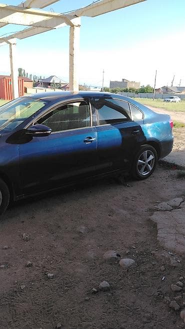 надувной матрас авто: Volkswagen Jetta: 2011 г., Седан — 2