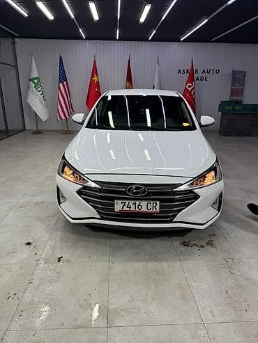 daewoo centra: Hyundai Elantra: 2019 г., 2 л, Автомат, Бензин, Седан — 2