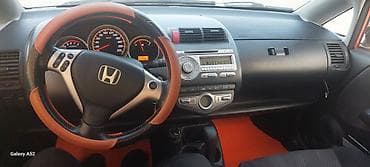 mini cuper: Продаётся Honda Jazz 2008 года автомат 1.3 на ходу город Москва метро — 8