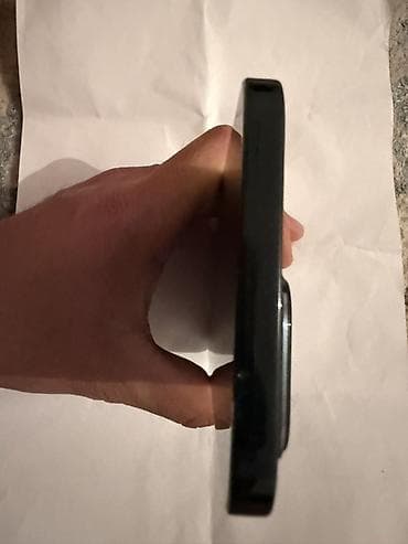 Honor 200 Lite, Б/у, 256 ГБ, цвет - Черный, 2 SIM at lalafo.kg Honor 200 Lite, Б/у, 256 ГБ, цвет - Черный, 2 SIM