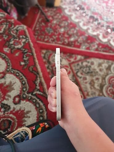 samsung 01: IPhone 13, Б/у, 128 ГБ, Белый — 5