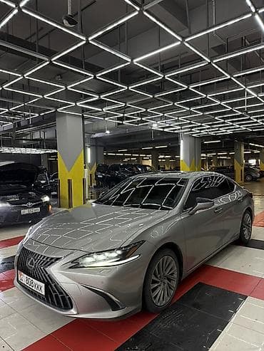 mersedes e: Lexus ES: 2021 г., Гибрид, Седан — 6
