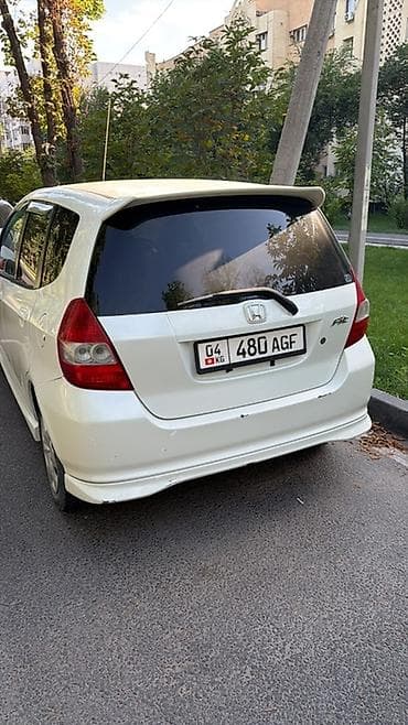 Honda Fit: 2002 г., 1.3 л, Вариатор, Бензин, Хэтчбэк — 2