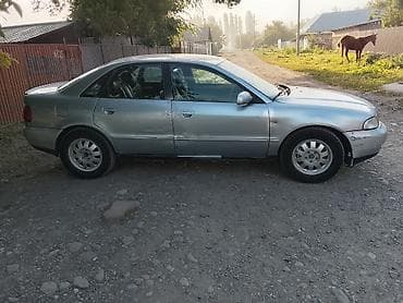 Audi A4: 1998 г., 1.6 л, Механика, Бензин, Седан — 3