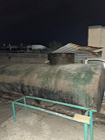 Үй жана бакча: Металлическая цилиндрическая ёмкость на раме/подставке. - Материал — 2