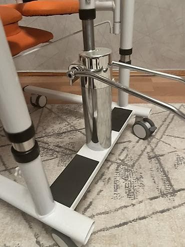 продается педикюрное кресло: Подъемное кресло-туалет/гигиеническая коляска с гидравлическим — 3