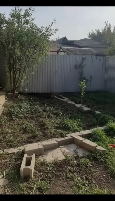 пол дом ош базар: Полдома, 67 м², 4 комнаты, Собственник, Косметический ремонт — 1