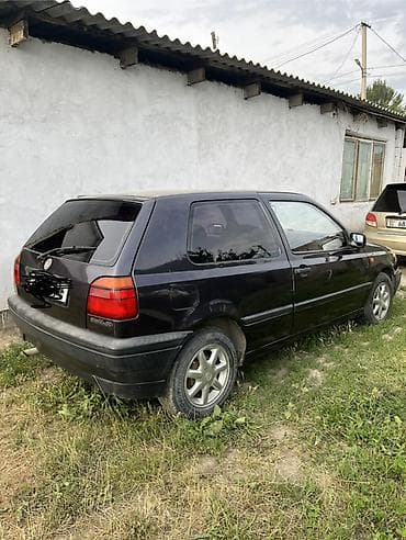 Унаа: Volkswagen Golf: 1993 г., 1.6 л, Кол менен иштөөчү, Бензин, Хетчбек — 3
