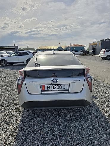 приус 2016: Toyota Prius: 2016 г., 1.8 л, Вариатор, Гибрид, Хэтчбэк — 2