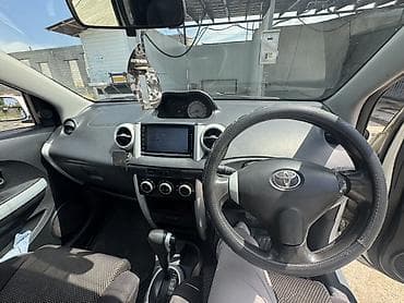 toyota estima 2003: Toyota Ist: 2002 г., Автомат, Бензин, Хэтчбэк — 9