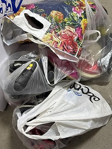 обувь из сша: Отдам даром Мешок обуви вперемешку - Содержимое: разная обувь, судя — 1