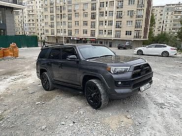 Toyota 4Runner: 2022 г., 4 л, Автомат, Бензин, Внедорожник