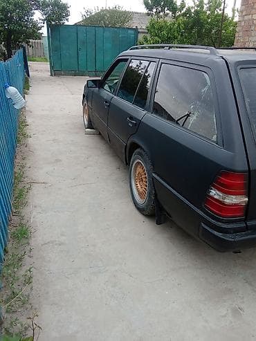 салон ешка: Mercedes-Benz W124: 1991 г., 2.3 л, Ручные, Бензин, Универсал — 2