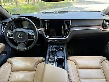 Volvo S70: 2020 г., 2 л, Автомат, Гибрид, Седан — 9