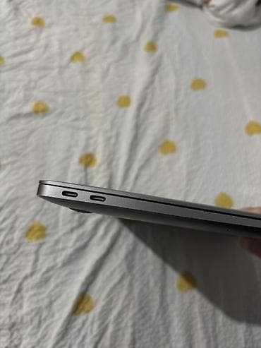 Ноутбуки Apple (MacBook): MacBook Air 13" (M1, 2020) - Процессор: Apple M1 - Память: 8 ГБ - — 5