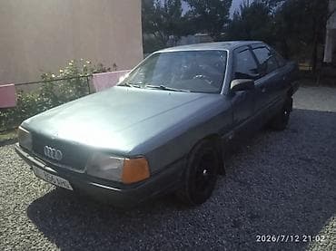 Audi 100: 1988 г., 2.2 л, Механика, Бензин, Седан