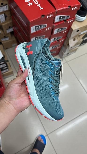 Мужские кроссовки, 40, 41, 42, Under Armour, Новый, цвет - Серый