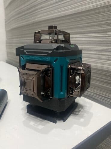 лазер строительство: Лазерный уровень Makita в комплекте с кейсом и аксессуарами — 1