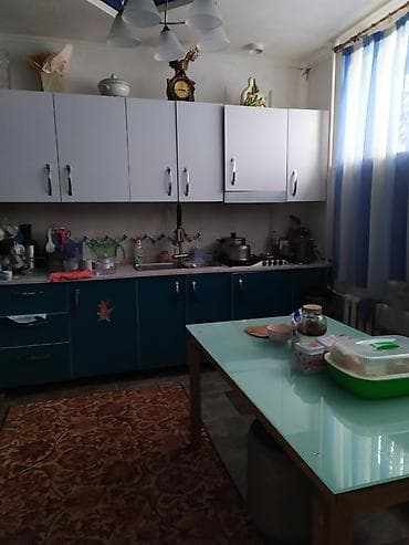 Продажа домов: Продаем полдома в районе Азия Молл по Алтымышева в доме 5 комнат — 8