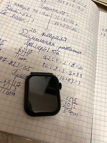 саат айфон: Смарт-часы с прямоугольным экраном и черным корпусом. Сенсорный — 5