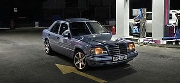 Mercedes-Benz W124: 1990 г., Седан