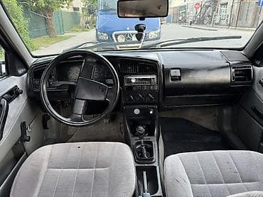 авто пассат: Volkswagen Passat Variant: 1989 г., 1.8 л, Механика, Бензин, Универсал — 8