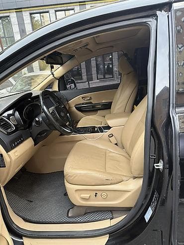Kia Carnival: 2017 г., 2.2 л, Автомат, Бензин, Минивэн — 6