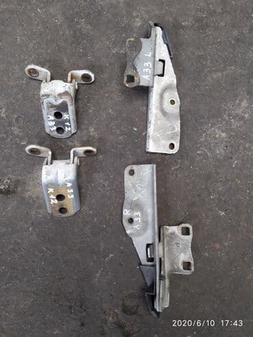 багажние: Nissan A33\ K12 Петля на капот, Ниссан А33 \ К12 петля капота — 1