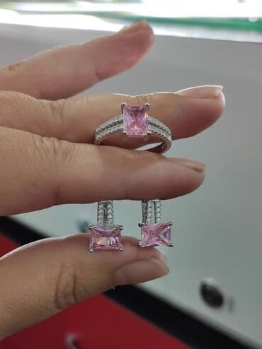 свадебные платья от производителя: Серебро 925 пробы Размеры имеются Цена 4000 сом Для заказа пишите — 1