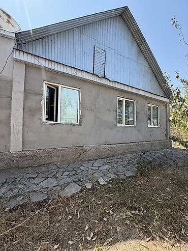 агенство ош: 📍 В Сокулуке (верхняя зона) продается дом на участке 9 соток, 92 кв.м — 2