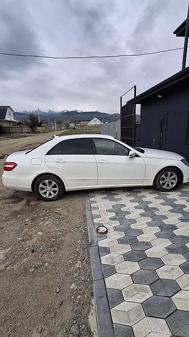 byd leopard 5: Mercedes-Benz E-Class: 2012 г., 2 л, Седан — 2