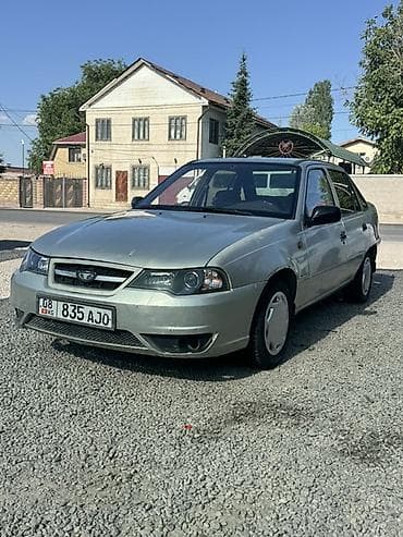 Daewoo Nexia: 2010 г., 1.6 л, Механика, Бензин, Седан