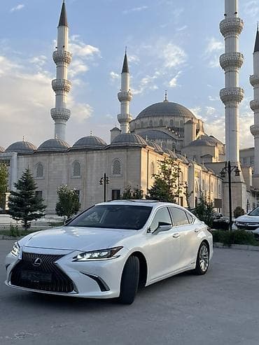 e klass: Lexus ES: 2019 г., 2.5 л, Автомат, Гибрид, Седан — 1