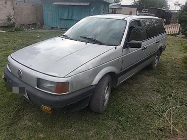 pes 2013: Volkswagen Passat Variant: 1991 г., Механика, Универсал — 2