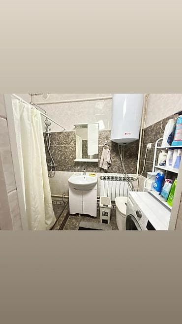 карьер продажа: Продаётся просторный дом в центре Сокулук, рядом с государственной — 9