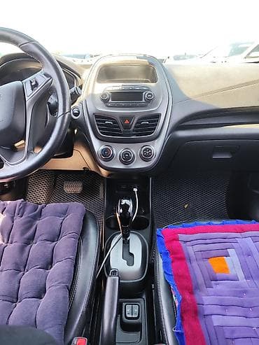 Chevrolet Spark: 2018 г., 1 л, Вариатор, Бензин, Хэтчбэк — 8